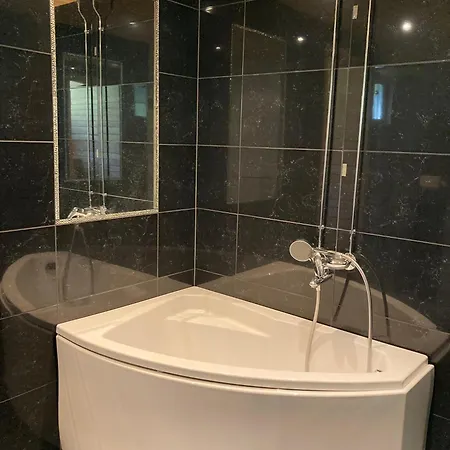 Cozy Holiday Apartment With Sauna & Outside Jacuzzi