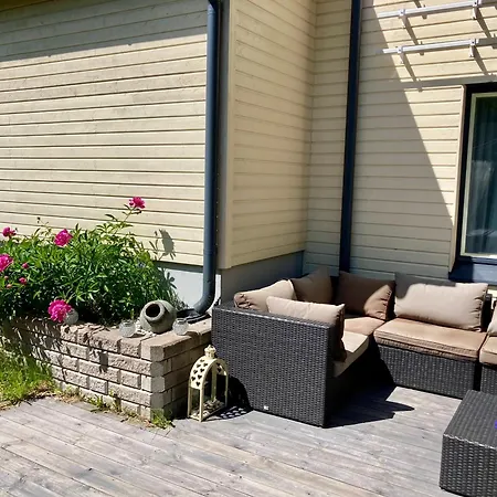 Cozy With Sauna, Outside Jacuzzi & Breakfast Ferienhaus *